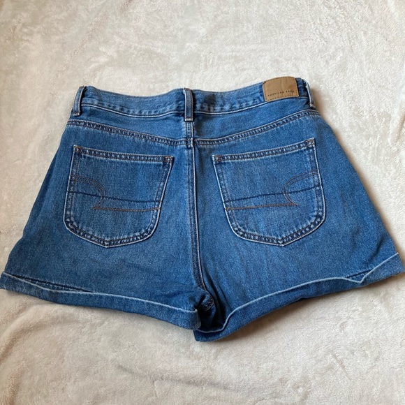 AEO Denim Mom Shorts - Picture 2 of 5